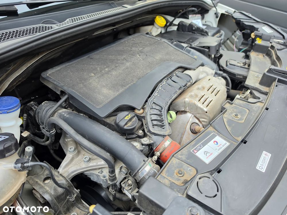 Citroën C3 1.2 PureTech Shine S&S - 32