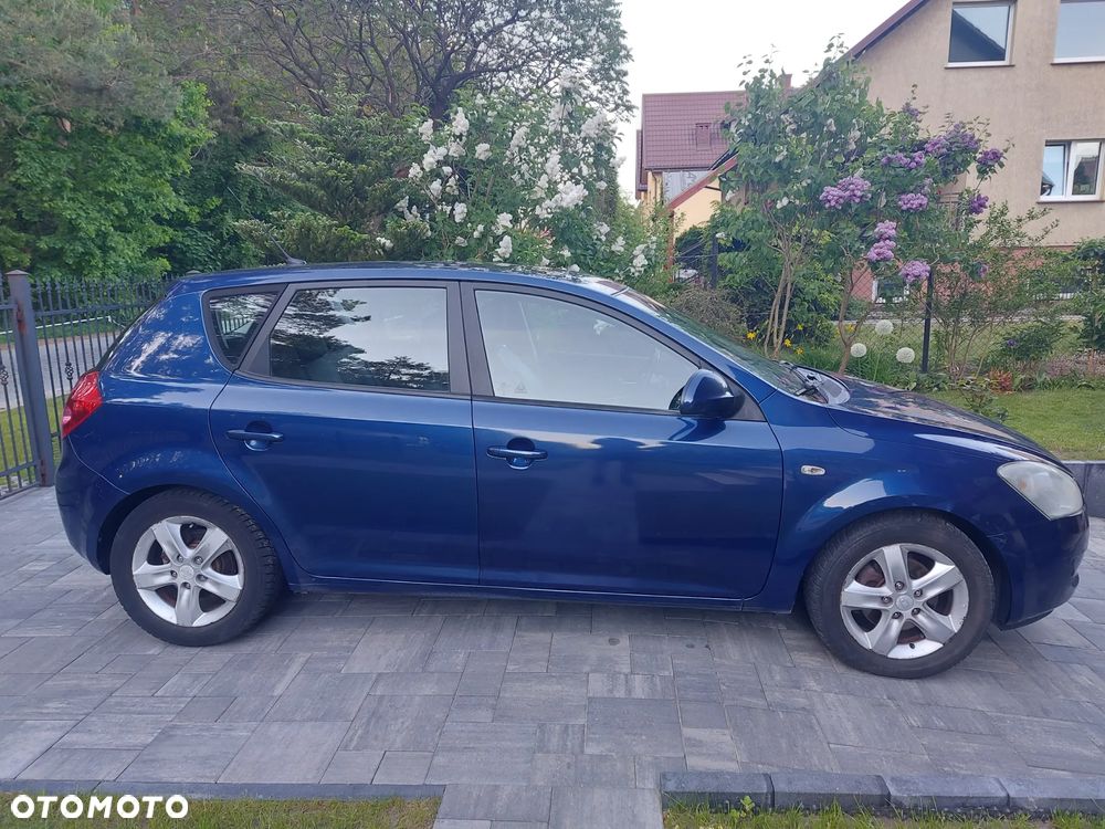 Kia Ceed 1.6 Crdi Comfort - 4