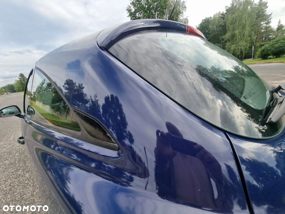 Opel Corsa 1.2 16V Edition / Active - 16