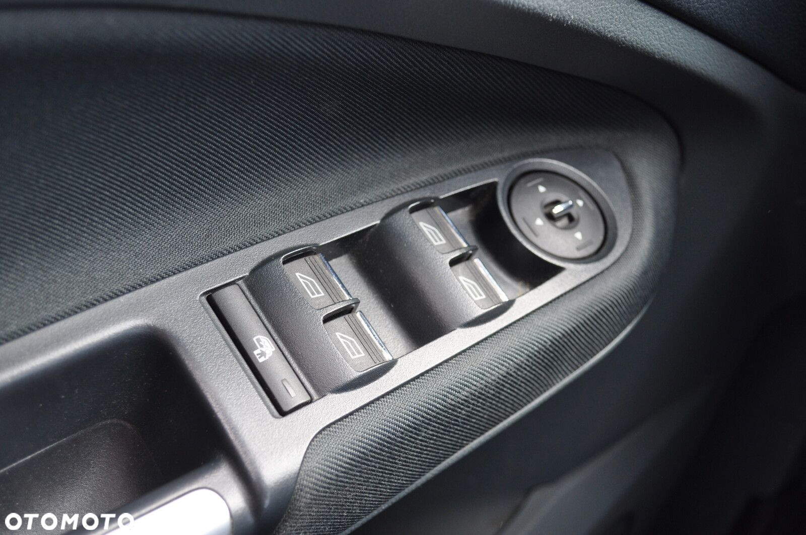 Ford C-MAX - 11