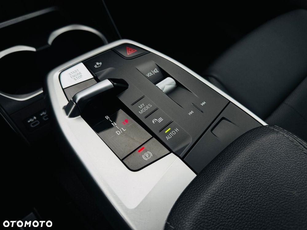 BMW X1 sDrive18d Sport Line - 14