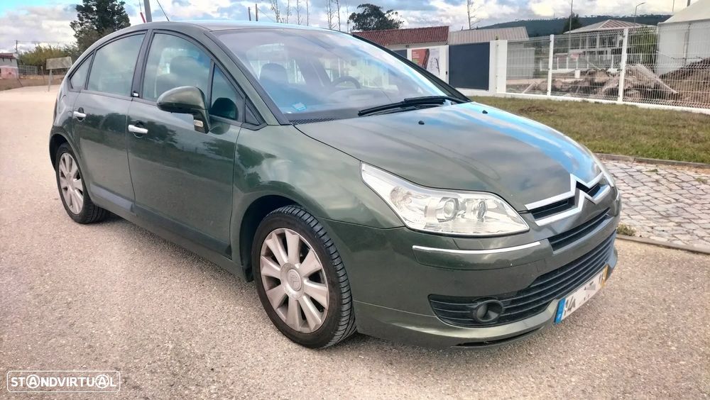 Citroën C4 1.6 HDi 110 Exclusive - 2