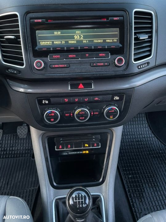 Seat Alhambra 2.0 TDI Ecomotive Reference - 11