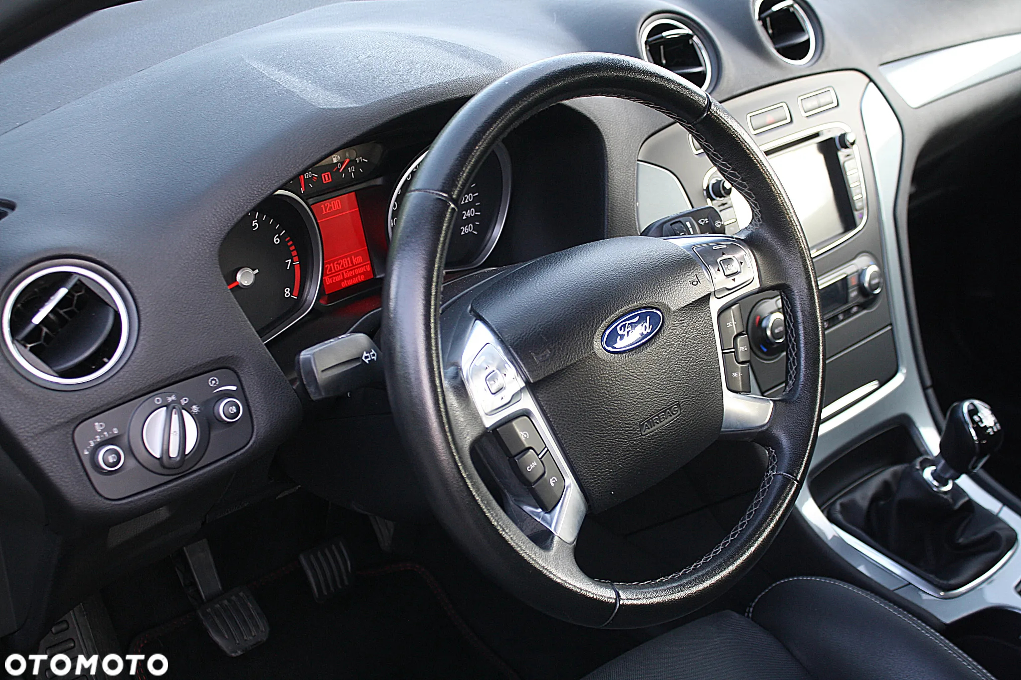 Ford Mondeo 1.6 T Gold X - 19