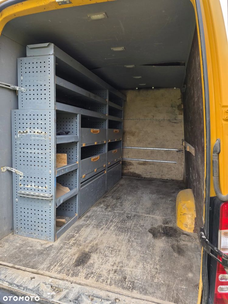 Mercedes-Benz Sprinter - 7