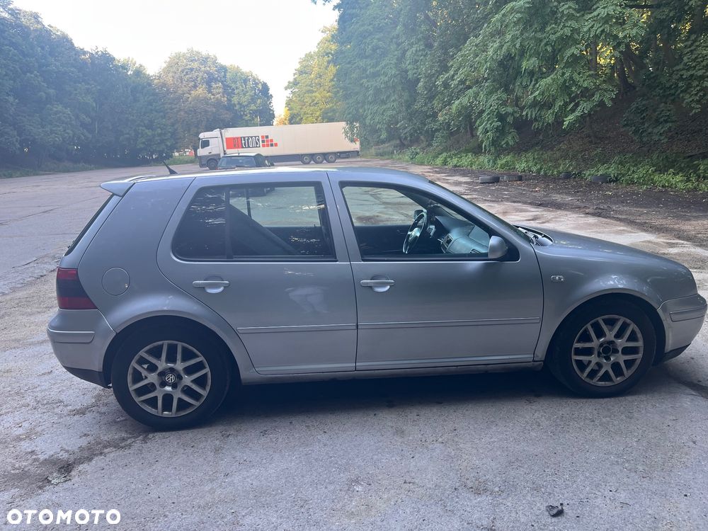 Volkswagen Golf 1.9 TDI Trendline - 4