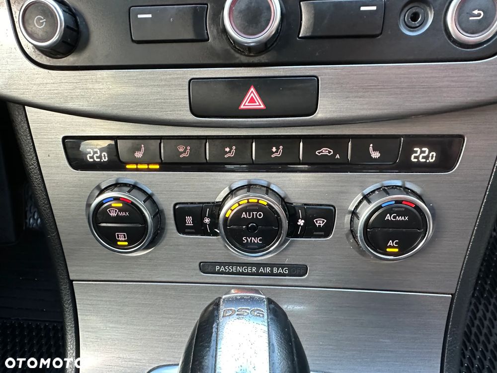 Volkswagen Passat Variant 2.0 Blue TDI DSG SCR Comfortline - 21