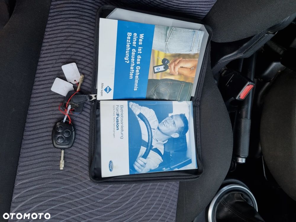 Ford Fusion 1.6 Elegance - 29