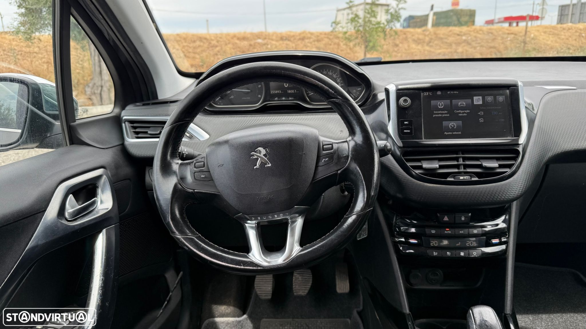 Peugeot 2008 1.6 BlueHDi Allure - 15