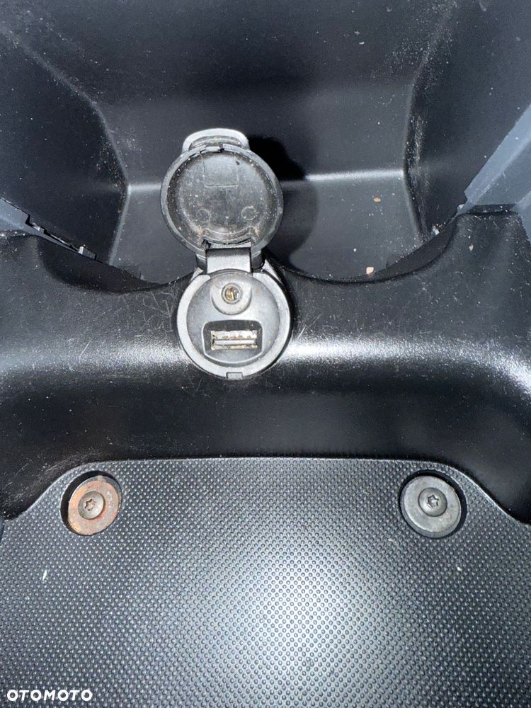 Peugeot 5008 1.6 HDi Family 7os - 35