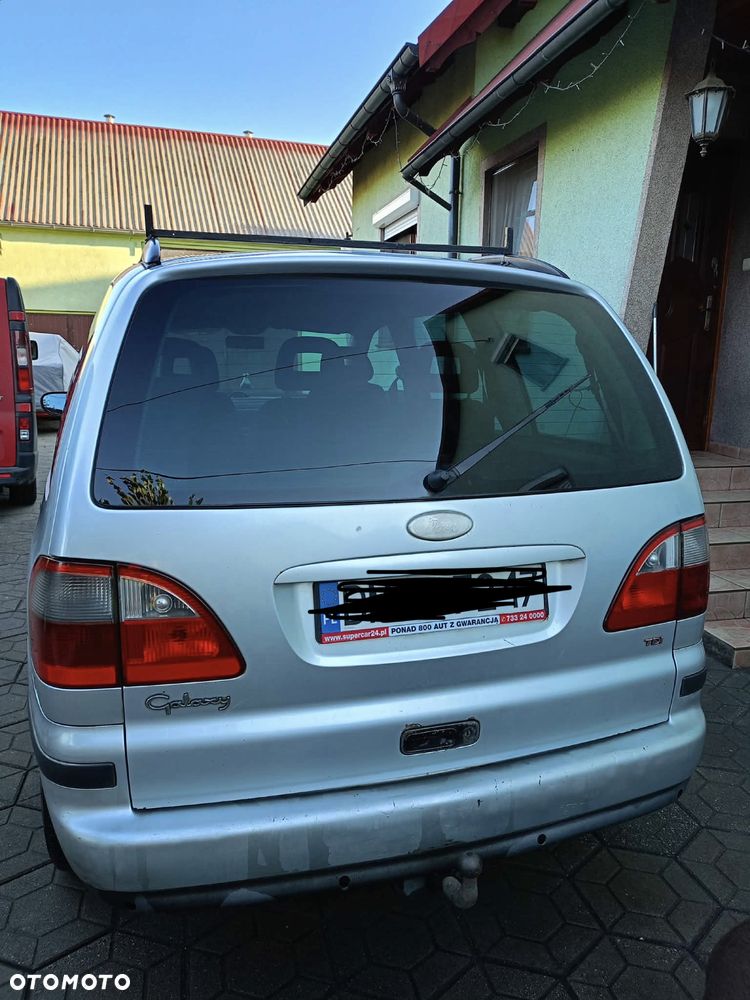 Ford Galaxy - 2