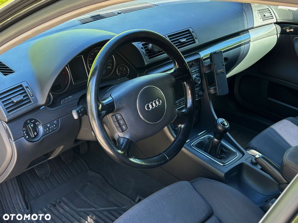 Audi A4 Limousine 1.9 TDI - 12