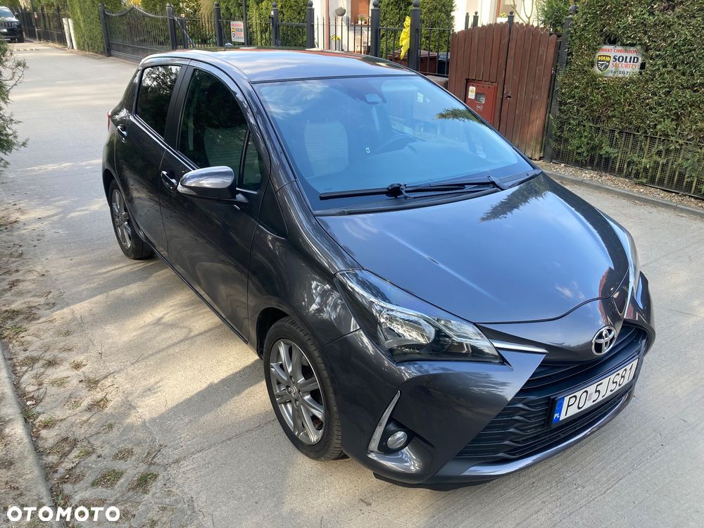 Toyota Yaris 1.5 Premium - 14