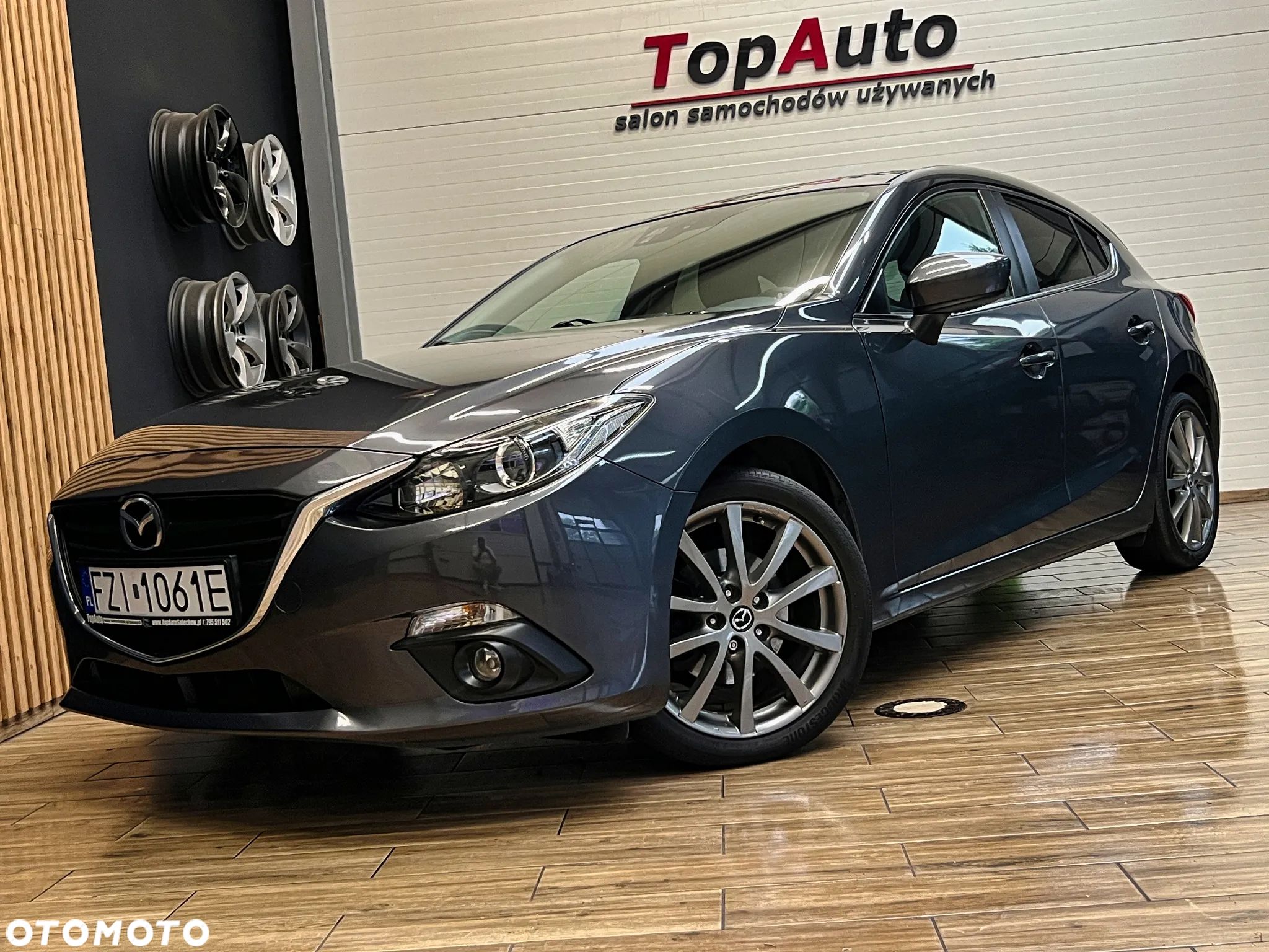 Mazda 3 - 1