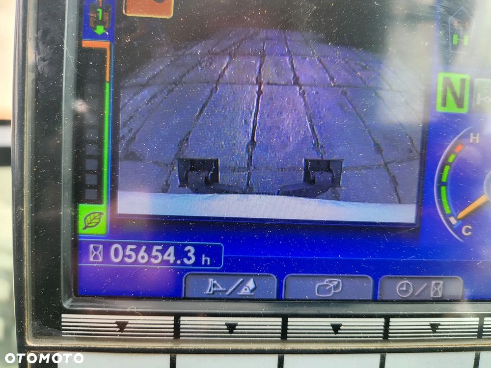 Komatsu PW98 MR-10 - 10