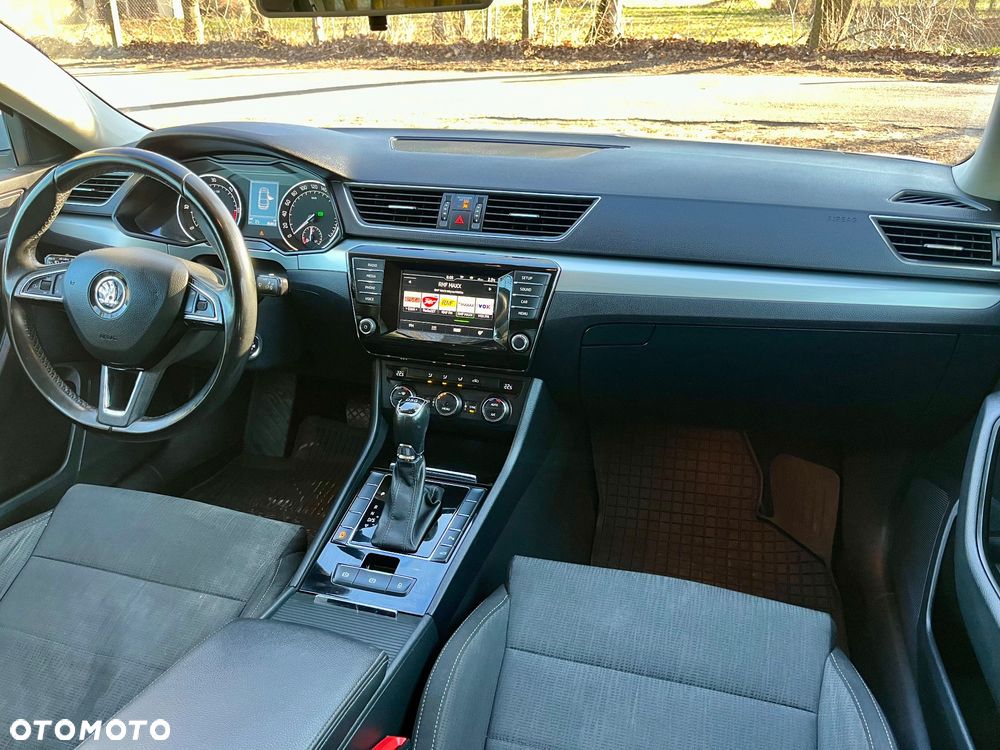 Skoda Superb 2.0 TDI Sportline DSG - 7