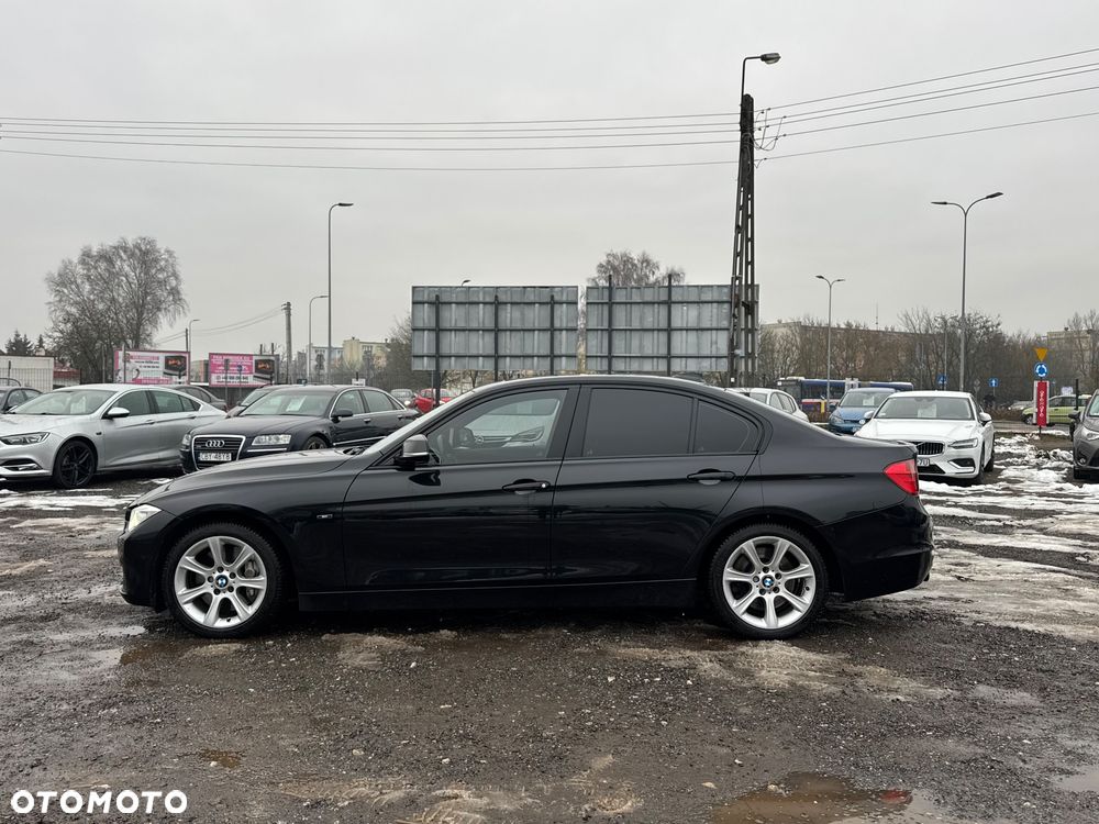 BMW Seria 3 335i xDrive Sport-Aut Sport Line - 16