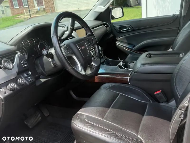 GMC Yukon - 7