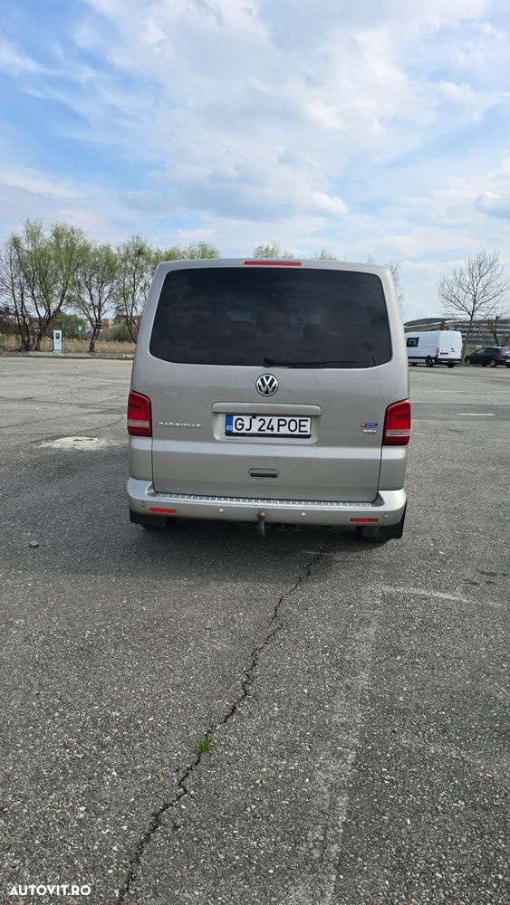 Volkswagen Caravelle - 4
