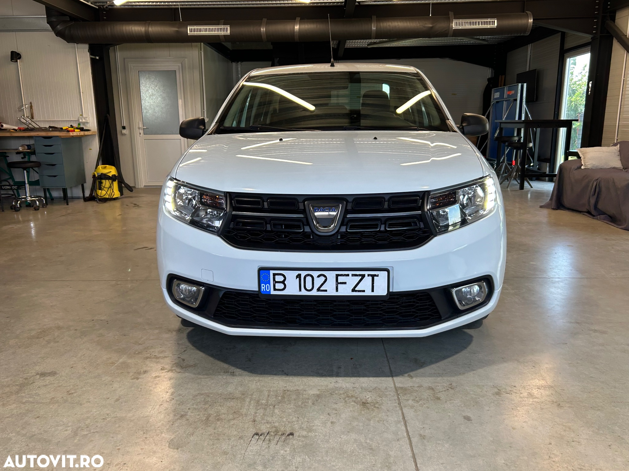Dacia Logan 1.0 SCe SL PLUS - 2