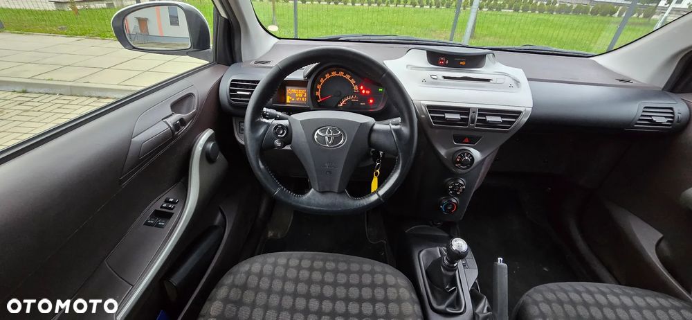 Toyota iQ 1.0 Luna - 12