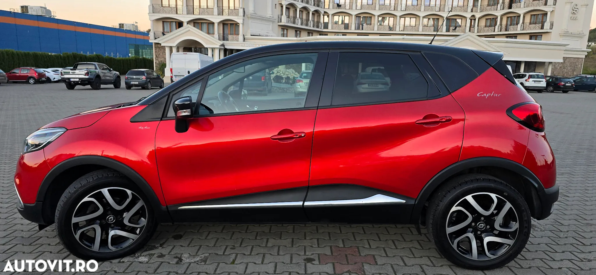 Renault Captur TCe 120 EDC Helly Hansen - 2