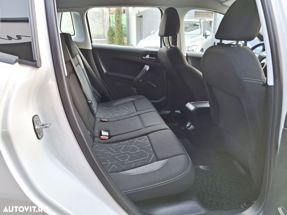 Peugeot 2008 1.5 BlueHDI FAP Active - 11