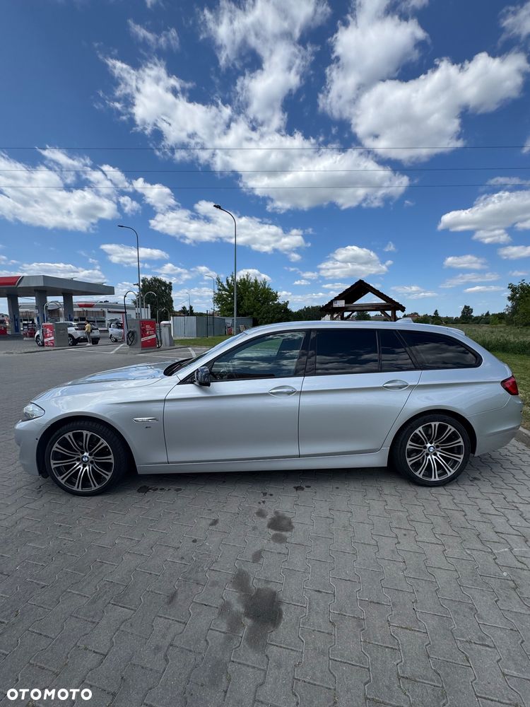 BMW Seria 5 530d xDrive - 2