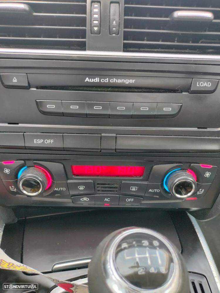 Audi A4 Avant 2.0 TDI Business Line Plus - 19