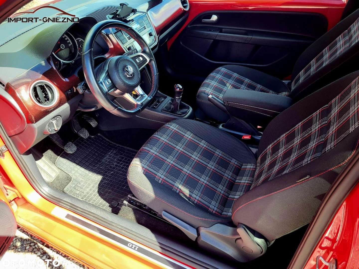 Volkswagen up! - 5