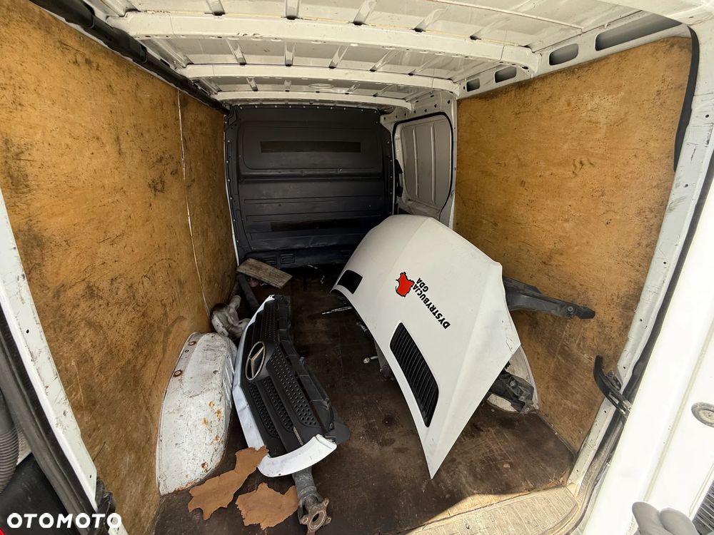 Mercedes-Benz Sprinter - 5