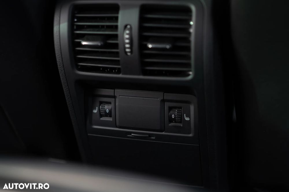 Volkswagen Passat CC 2.0 TDI DPF DSG - 39