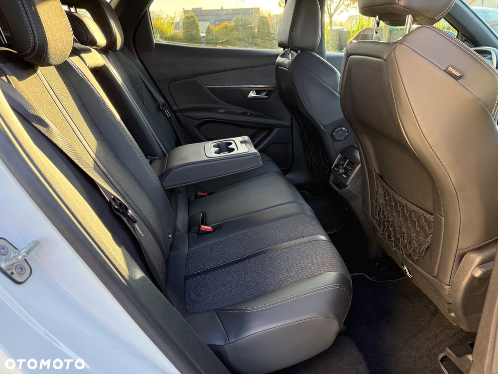 Peugeot 3008 - 20