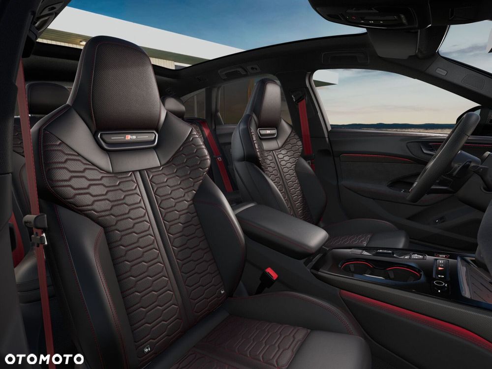 Audi RS5 Avant - 8