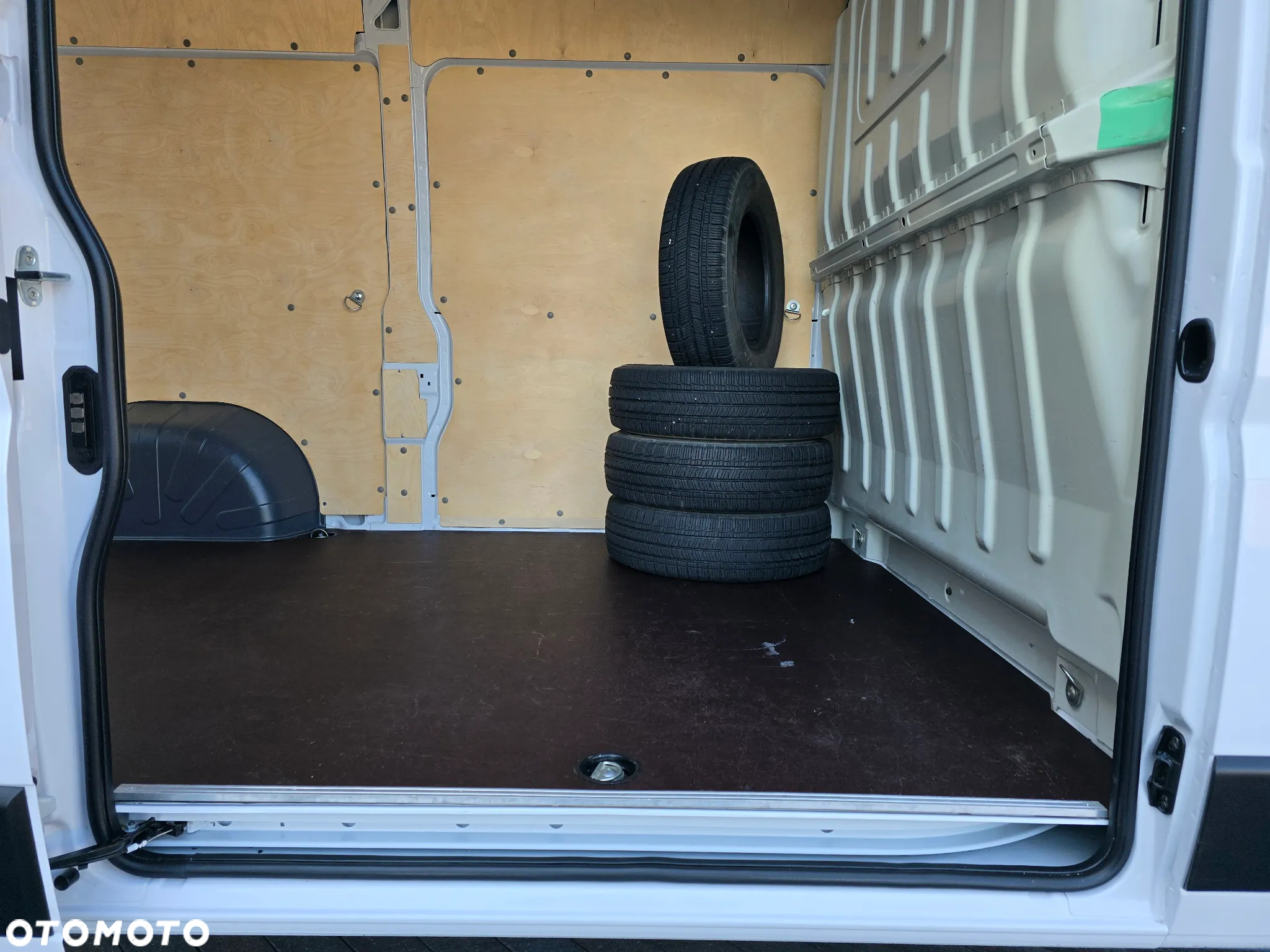 Fiat DUCATO L2H2 SILNIK IVECO 2,3 120KM 22 Tyś km SERWIS ASO FIAT DO OSTATNIEGO Km SALON PL STAN NOWY NOWY NOWY ŁADOWNOŚC 1235Kg KLIMA ELEKTRYKA CZUJNIKI COFANIA - 17
