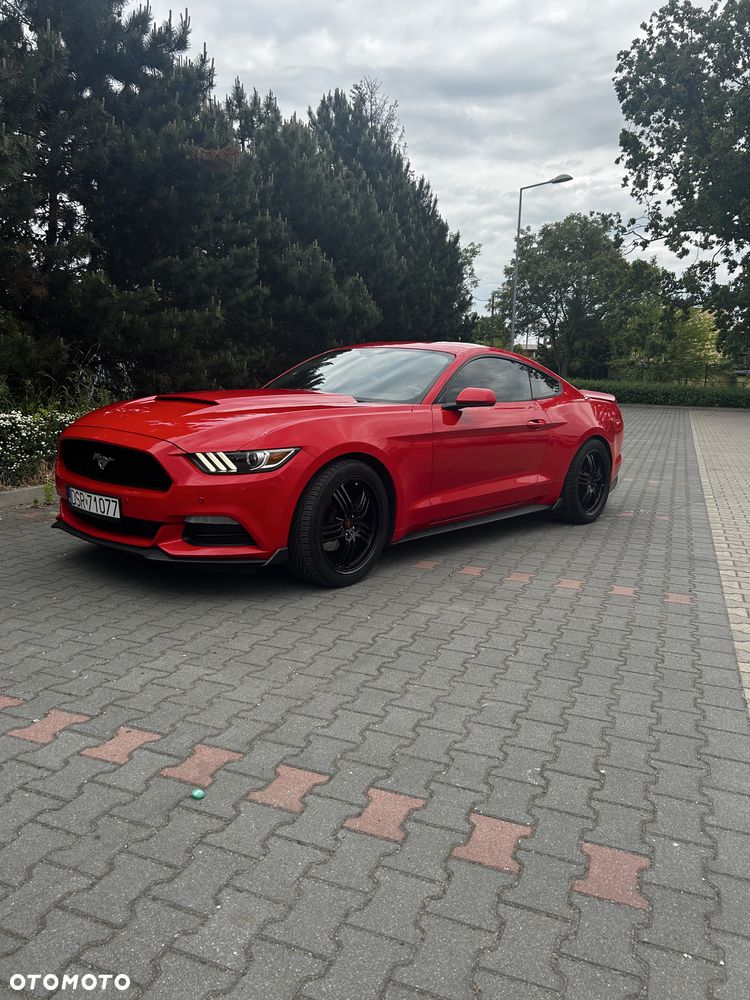 Ford Mustang - 3