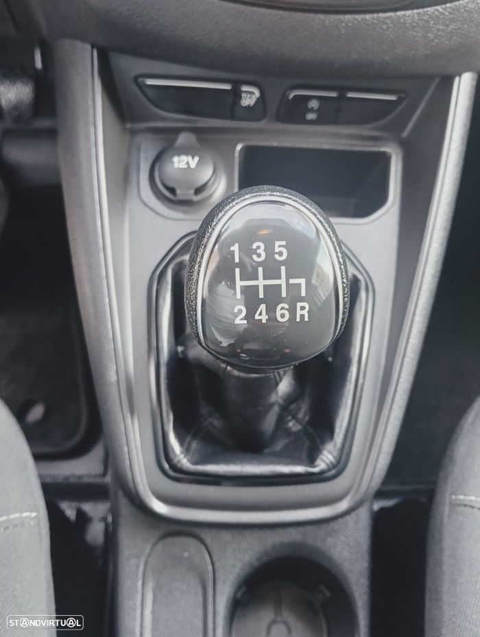 Ford Transit Courier - 45