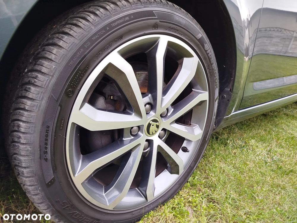 Skoda Octavia Combi 1.4 TSI Drive - 28