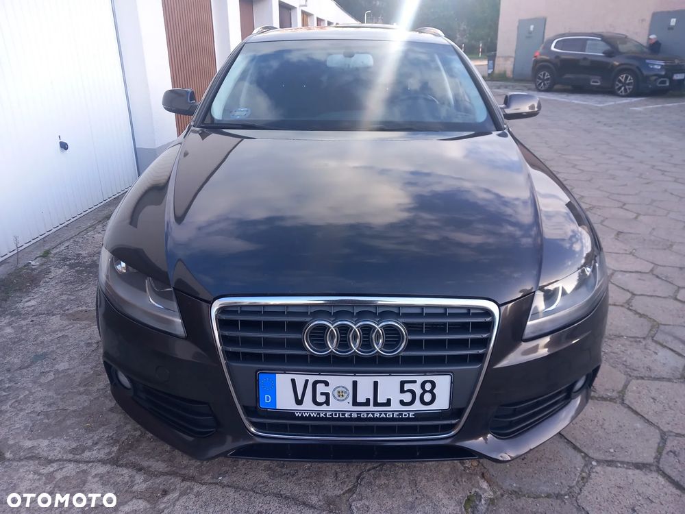 Audi A4 Avant 2010 photo 3