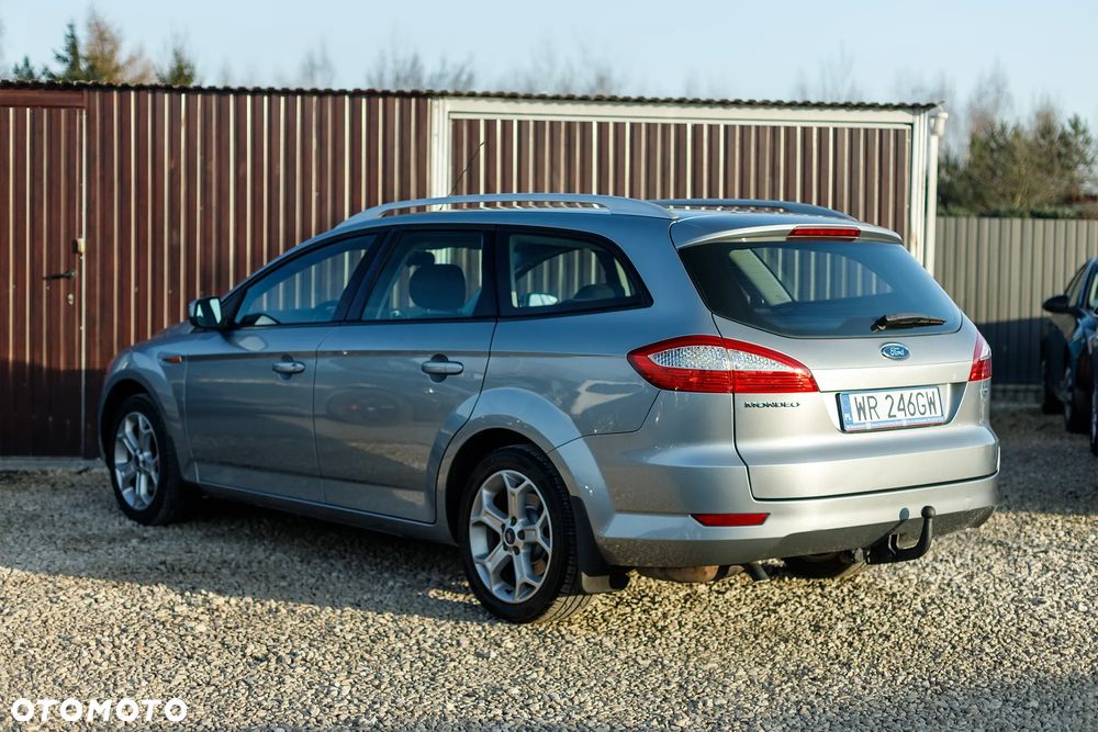 Ford Mondeo SW 2.0 FF Titanium - 9
