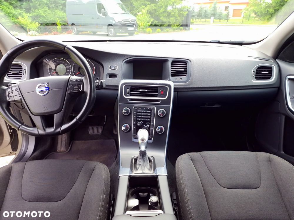 Volvo S60 D2 Kinetic - 21