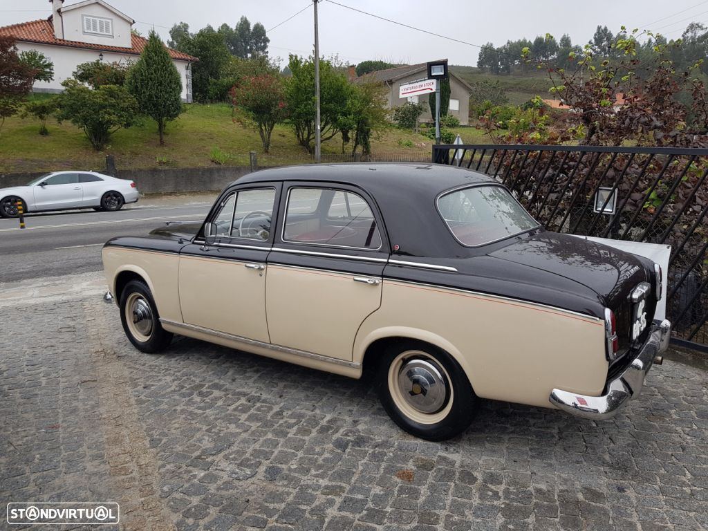 Peugeot 403 La Berline Grand Luxe Toit Fixe - 8