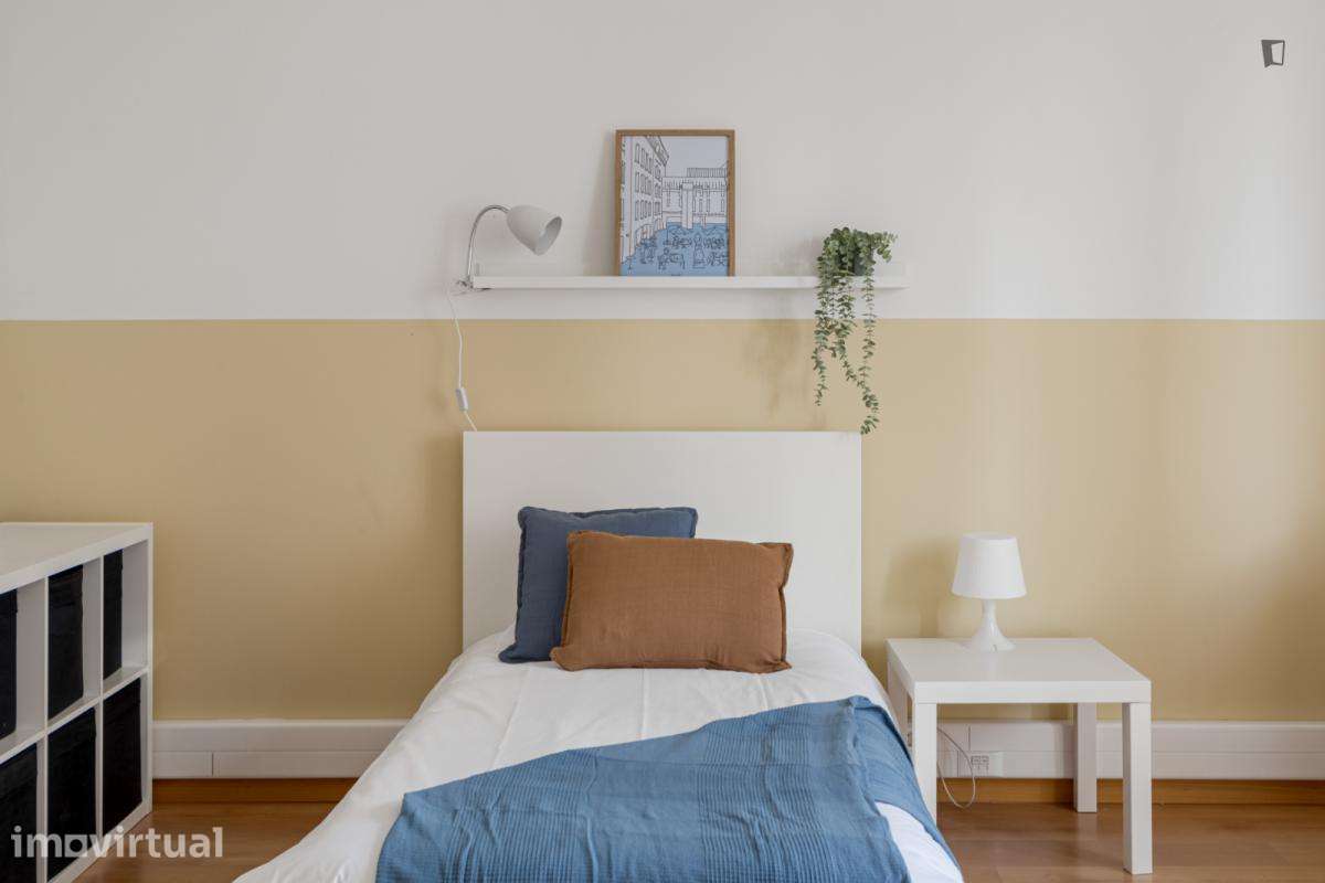 Quarto - localizado em Picoas Lisbon - Grande imagem: 3/23