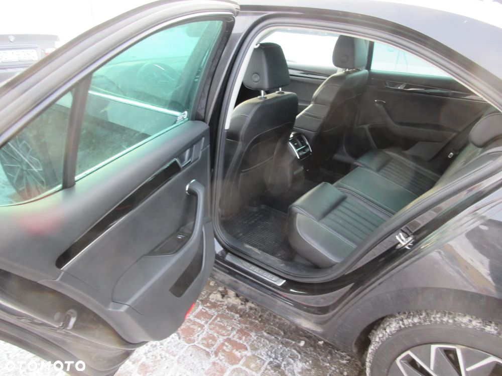 Skoda Superb 2.0 TDI SCR 4x4 L&K DSG - 4