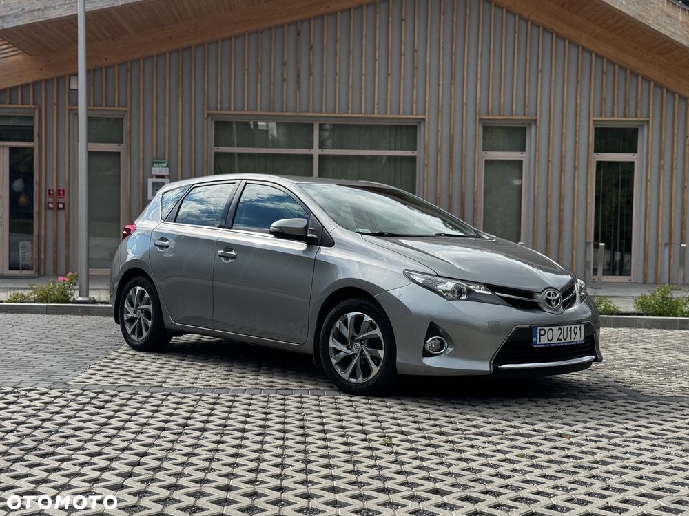 Toyota Auris 1.6 Prestige - 2
