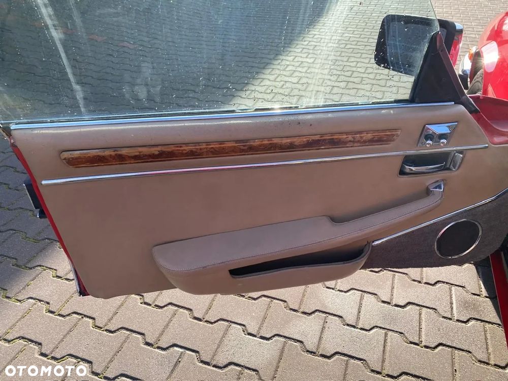 Jaguar XJS - 25
