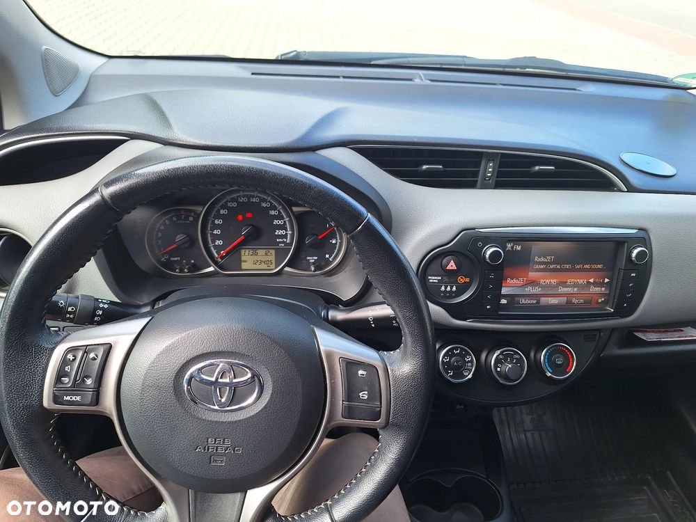 Toyota Yaris 1.33 Active EU6 - 10