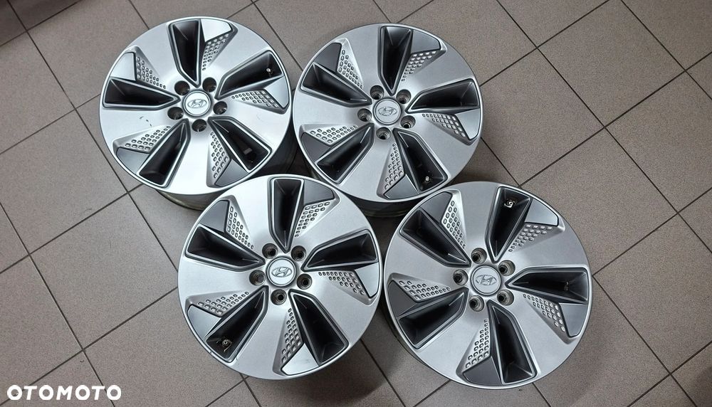 Felgi Aluminiowe 17 Hyundai Kona 5x114.3 ET 50 - 1