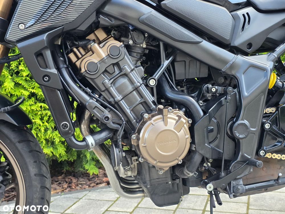 Honda CB - 21