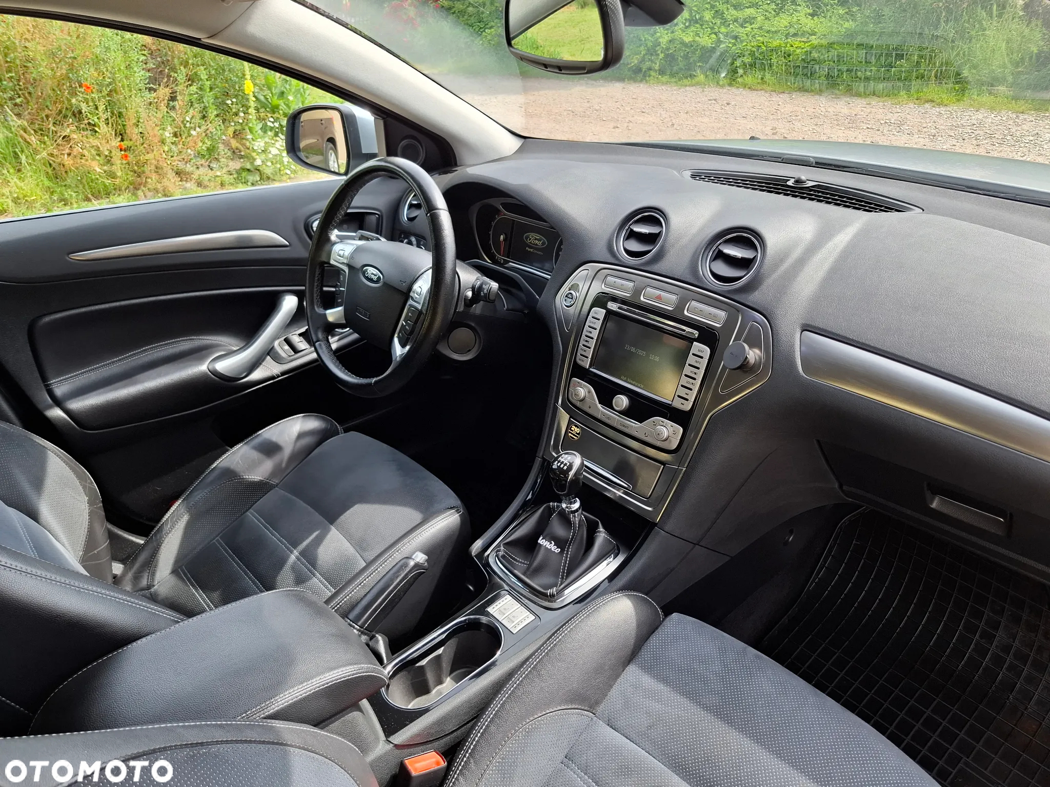 Ford Mondeo 2.5 Titanium X - 25